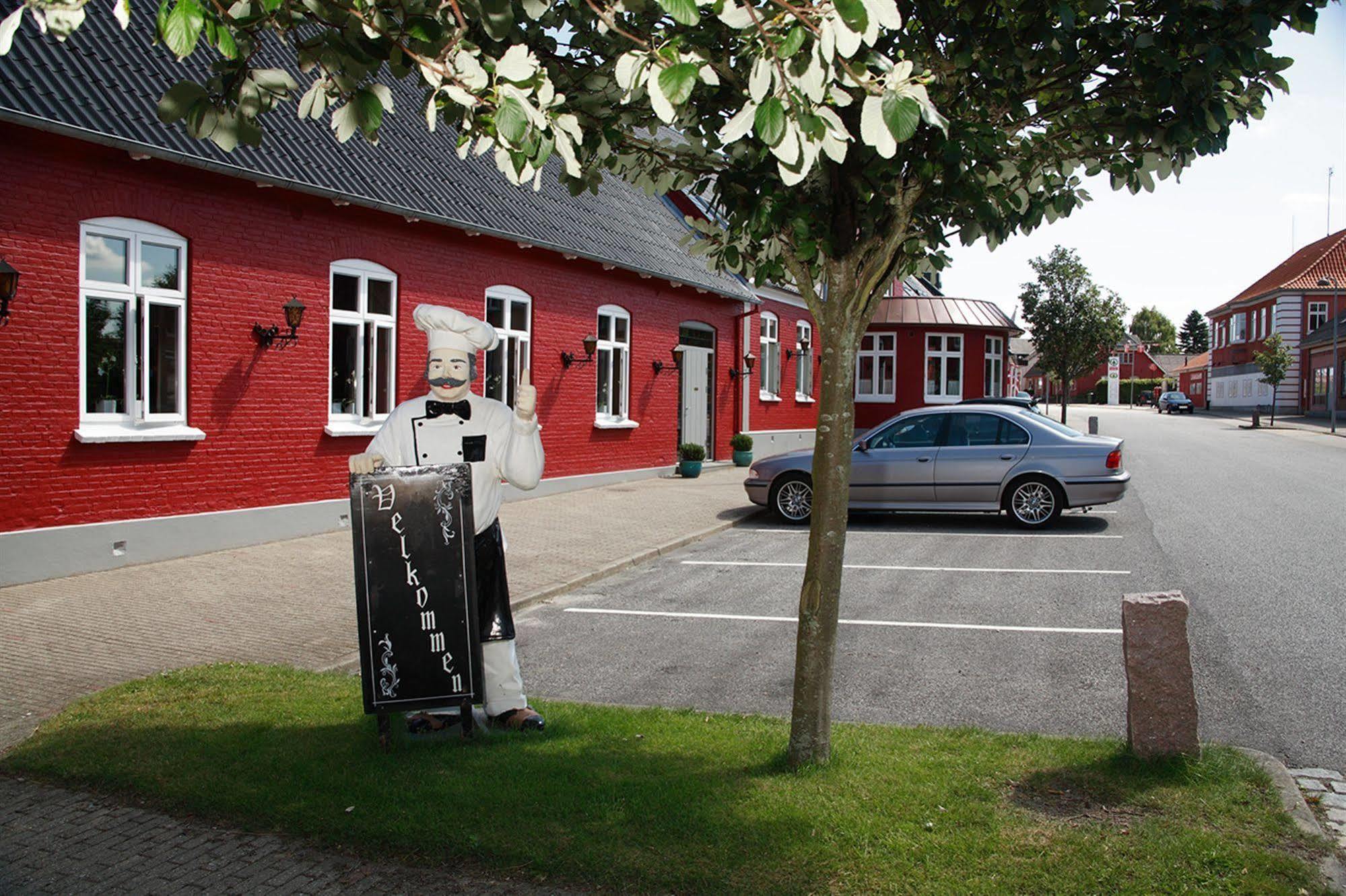 Agerskov Kro & Hotel Esterno foto