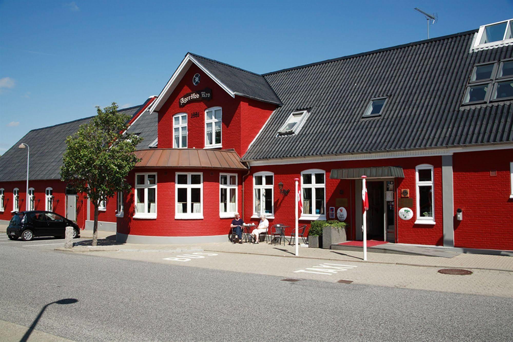 Agerskov Kro & Hotel Esterno foto